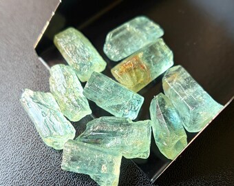 10 ruwe aquamarijnkristallen, AAA-kwaliteit, losse edelstenen (14/16 mm)