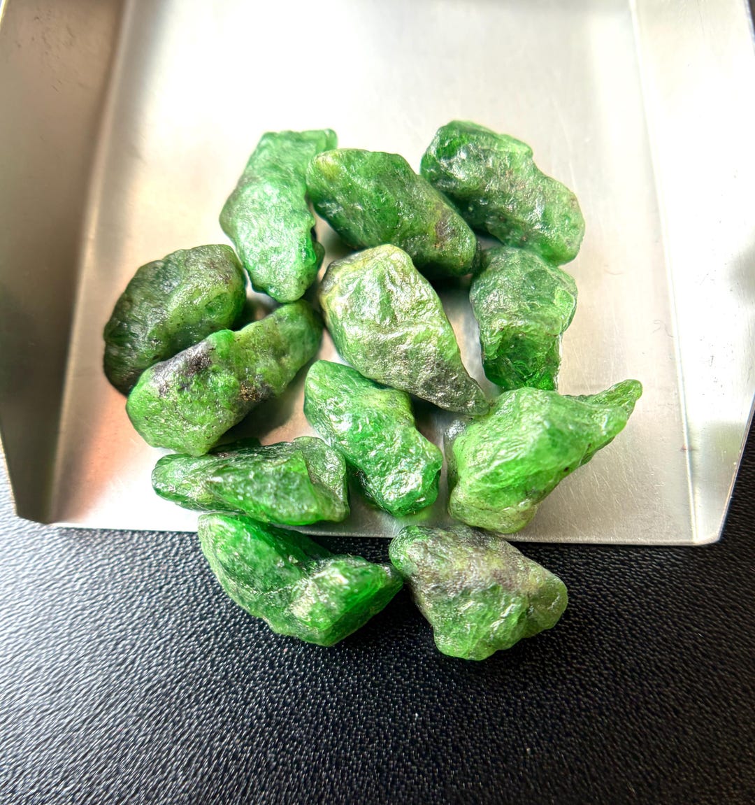 Tsavorite Ga Rent 12 PCS Natural Tsavorite Garnet Rough Crystals, Jewelry Making (13/17 ...
