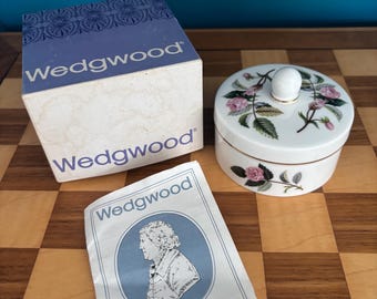 vintage Wedgwood bone china lidded trinket dish candy box featuring the 'Hathaway Rose' pattern