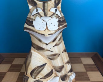 Vintage Dalton Scotland ceramic pottery cat vase 20cm