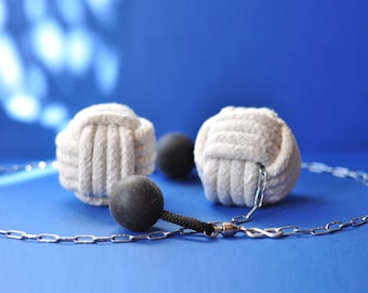 Poi de Fuego Puño de Mono (Mediano): Poi Giratorio de Mecha de Cerámica para Performance y Flow Art