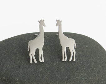 Pendientes de jirafa, tachuelas de plata de ley, regalo de jirafa, regalo para mujeres y niñas, pendientes de animales, joyas minimalistas, pendientes de tachuelas únicas