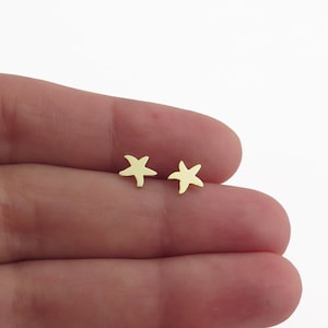 Starfish Earrings, 14k Gold Studs, 14k Gold Earrings, Small Stud Earrings, Minimalist Earrings, Tiny Earrings, Solid Gold Jewelry, Dainty