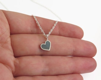 Collier de coeur, collier de pendentif de coeur, collier turquoise, collier argenté pour des femmes, collier de coeur argenté, bijoux de coeur, bijoux minimalistes