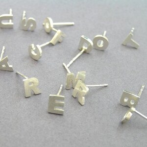 Elli Orecchini A Perno Con Iniziale N, In Argento 925 Placcato Oro, Minimal, Regalo Per Donna