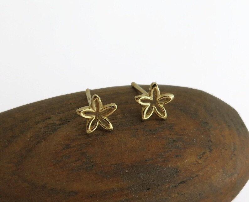 14k Gold Flower Studs 14k Gold Flower Earrings Small Flower Studs Solid Gold Earrings Dainty Earrings 14k Gold Minimalist Earrings image 2