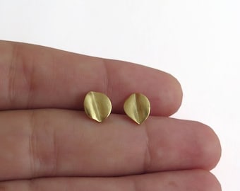 14k Gold Leaves Earrings - 14k Gold Studs - Minimalist Earrings - 14k Gold Leaf Studs - 14k Gold Earrings - Small Stud Earrings