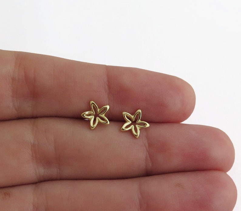 14k Gold Flower Studs 14k Gold Flower Earrings Small Flower Studs Solid Gold Earrings Dainty Earrings 14k Gold Minimalist Earrings image 1