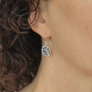 Leaf Earrings, Sterling Silver Dangle Earrings, Green Leaf Earrings, Nature Inspired Jewelry, Dangle Leaf Earrings, Unique Dangle Earrings