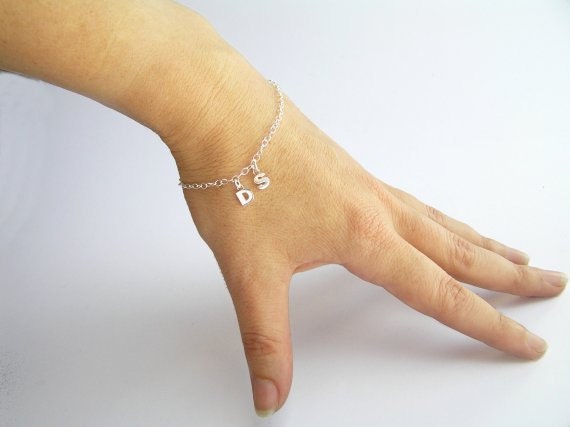Akshat Sapphire 92.5% pure Sterling Silver Figaro Designer Bracelet wi