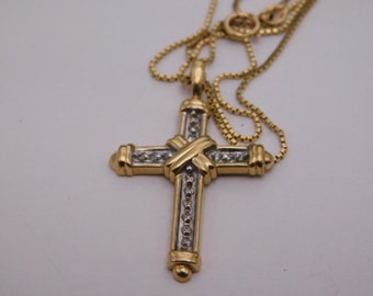 Diamond Cross and 18 inch chain White and Yellow Gold 14K 4.69 Grams