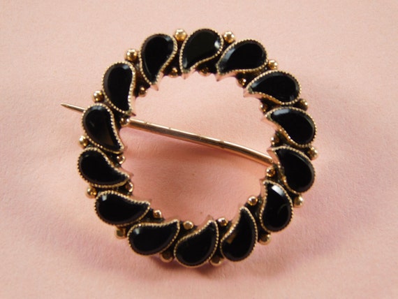 Antique Black Obsidian Wreath Brooch or Pendant Y… - image 1