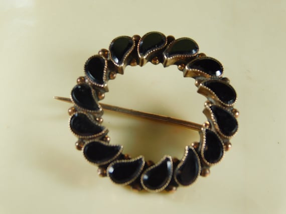 Antique Black Obsidian Wreath Brooch or Pendant Y… - image 2