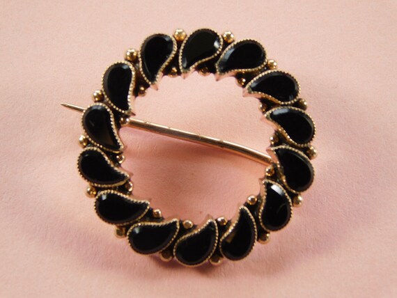 Antique Black Obsidian Wreath Brooch or Pendant Y… - image 7