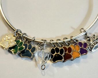 Psalm 23 Bracelet  Cat Paw Charms in Psalm 23 verse colors.  Bracelet, Silver-Tone Crown Accent