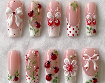 Handmade Kawaii Floral Press On Nails, 3D Ladybug & Bow Nail Art, Soft Pink Romantic Almond Nails, Reusable Nail Set