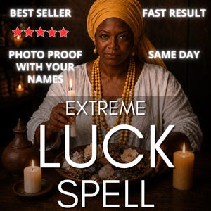 Puede incluir: Una persona con un pañuelo amarillo y un collar de cuentas está sentada ante una mesa con tres velas encendidas y un cuenco de piedras. El texto dice: BEST SELLER, FAST RESULT, PHOTO PROOF WITH YOUR NAMES y EXTREME LUCK SPELL.