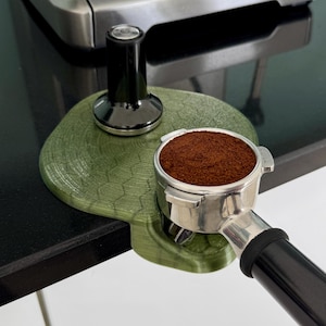 Tapete para prensar café de SeanbrennoStudio / Configuración personalizada para baristas