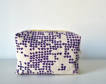 Hand-Drawn Cotton Cosmetic Bag – Purple Pixel Dots, Yellow Zipper (Travel Toiletry)