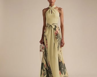 Elegante vestido largo floral con escote halter: vestido de fiesta bohemio sin mangas con drapeado y cintura alta, detalle de lazo.