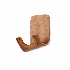 Guitar Hook: Slanted headstocks