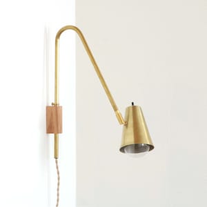 Wallace Lamp: Woodblock Bracket