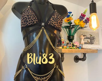 Black & leopard print lingerie set with chains