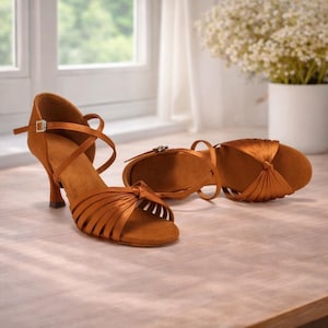 Summer shoes, flexible and comfortable