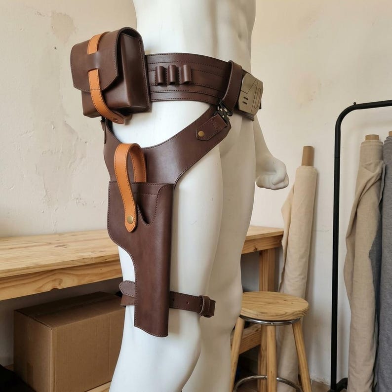 Leather Axe Woves Mandalorian Costume Belt - Season 3 Cosplay Holster Set image 3