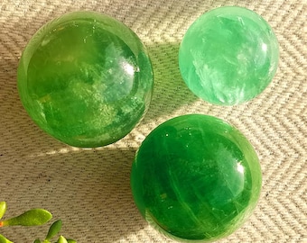 Esferas de Fluorita Verde AAA+ – Bola de Cristal Natural, Decoración Hogar, Colección de Minerales, Chakra Corazón y Tercer Ojo