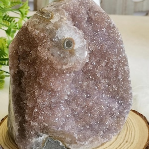 Lilac Pink Quartz Druzy 1.3kg – Natural Crystal Cluster, Decorative Stone, Collector Mineral, Heart Chakra, Elegant Crystal Decor