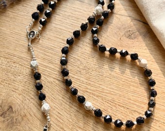 Handgefertigter schwarzer Rosenkranz, katholische Gebetskette, silbernes Kruzifix, religiöses Geschenk für sie