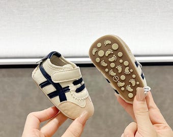 Baby Strickschuhe mit weicher Sohle, Kleinkindschuhe mit Socken, niedliche Kleinkindschuhe, Unisex-Baby-Wanderschuhe