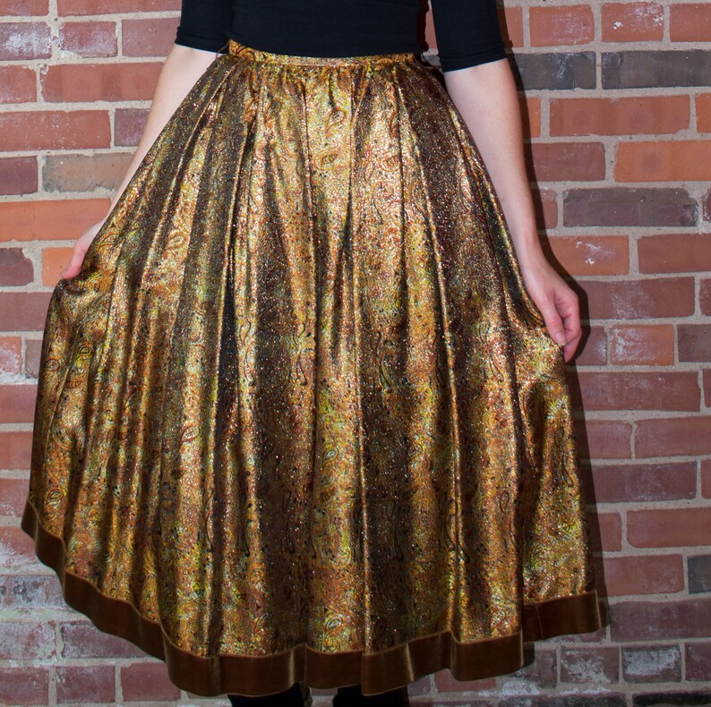 Designer 1960s Golden Metallic Brocade Lame Full Skirt with Velvet Trim MIGNON Paris New York XS SMALL