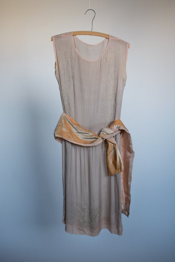 1920s Blush Butterfly Beaded Dress Small