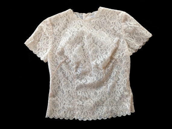 1950s Sheer Nude Lace Blouse Small Scalloped Edge… - image 1