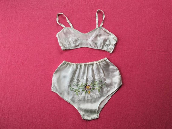 1940s WWII Souvenir Lingerie Set Sweet Sour Off L… - image 1