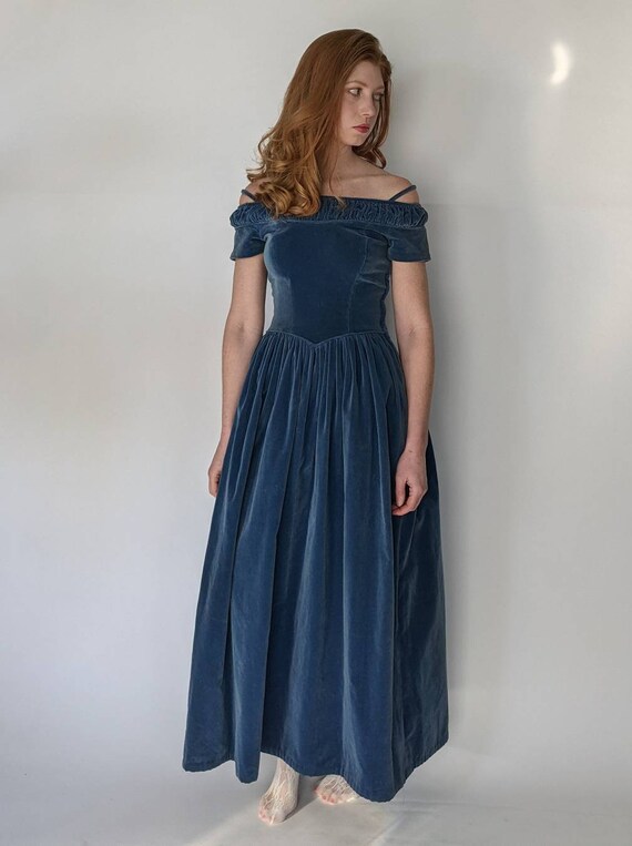 1940s Blue Velvet Gown off the Shoulder 
