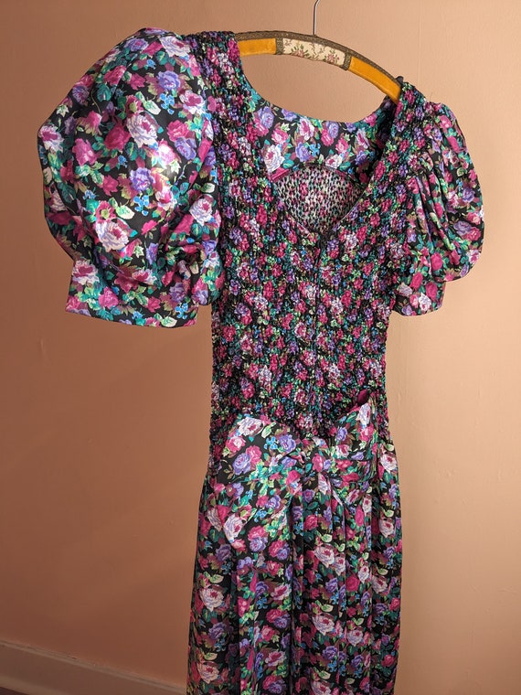 1980s Oscar de la Renta Puff Sleeve Floral Smocke… - image 2