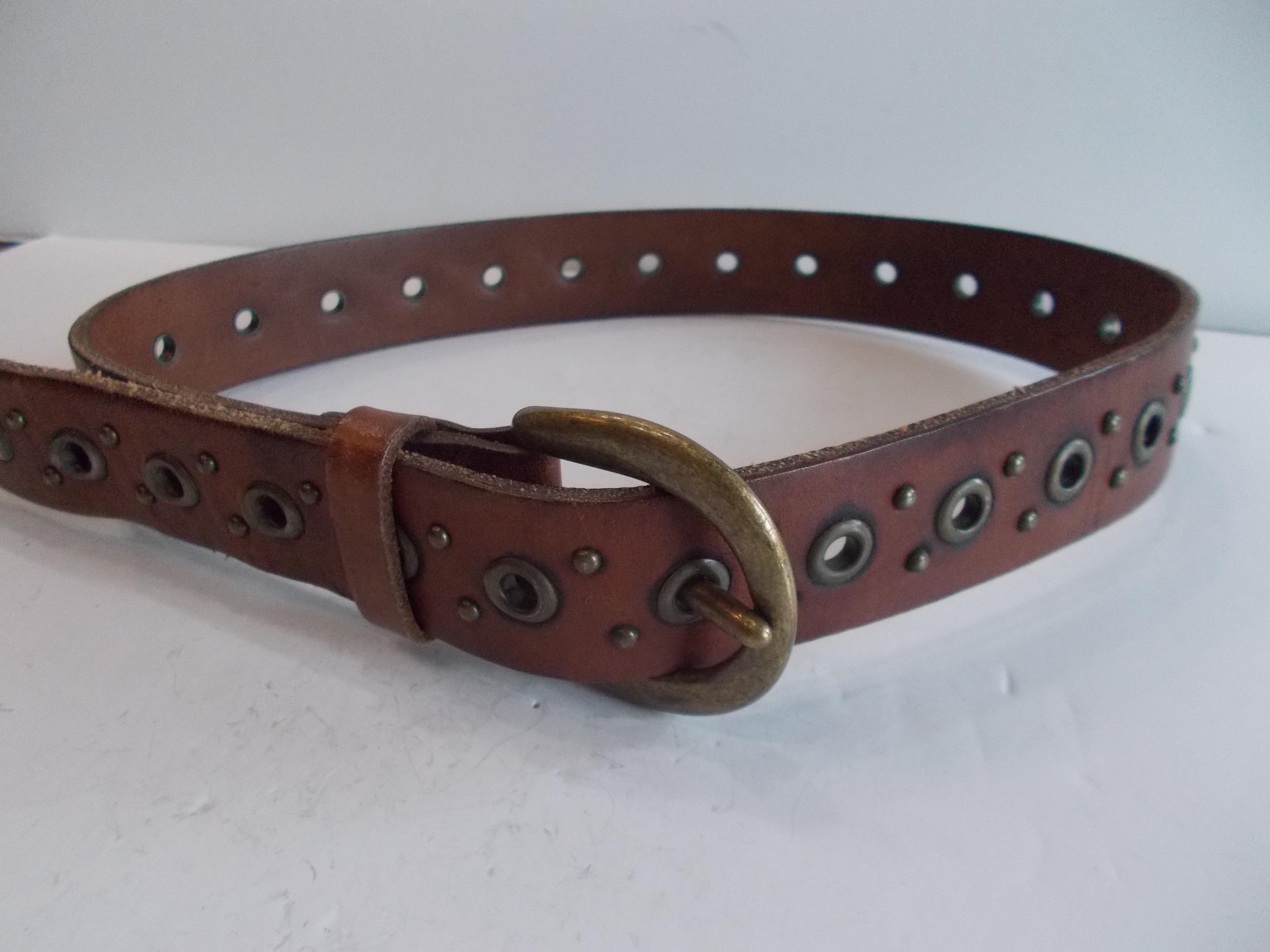 Fossil Brown Leather Belt XL Rivet Studded GORGEOUS NEW Fossil Studded 42 main image 2