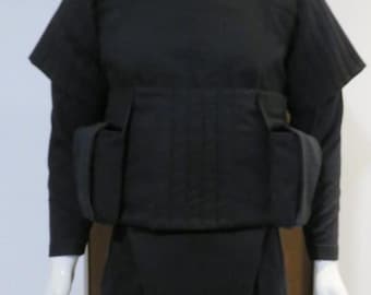 Disfraz táctico negro de ciencia ficción / Traje estilo ninja futurista / Traje de cosplay acolchado / Disfraz de Halloween y Comic Con