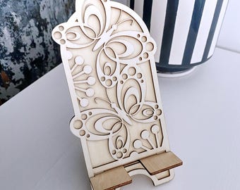 Stojak na iPhone'a z motylem w formacie SVG | Uchwyt na telefon z drewna wycinanego laserowo | Plik stojaka na telefon CNC | Uchwyt na telefon z motylem na biurko | Szablon DIY SVG DXF