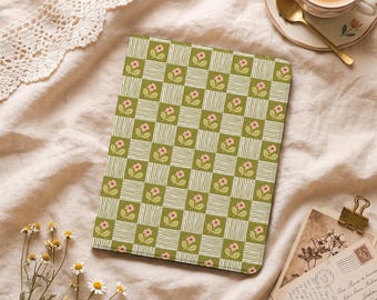 Checkered Floral Cute iPad Case with Pencil Holder Cover for Air 11/13 inch, iPad 8/9/10/11th Gen A16 11 inch, iPad Pro 12.9", Mini 4/5/6