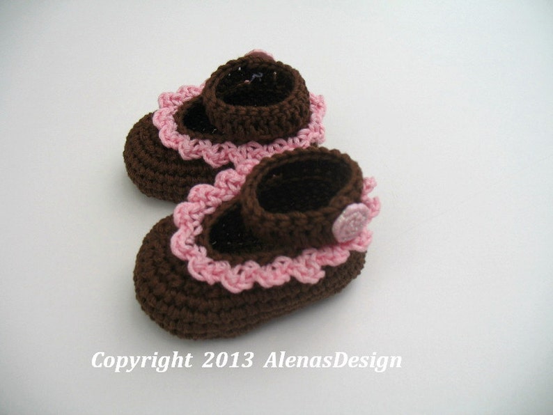 Baby Shoes Crochet Pattern 077, Mary Jane, Newborn White Booties, Baby Girl Slippers, Brown Gloria Shoes, Gift for Girl image 4