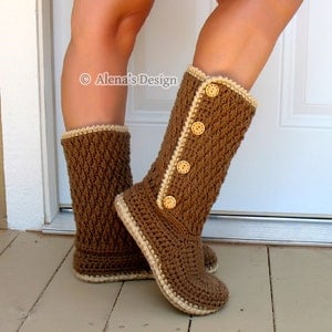 Crochet pattern for the Buttoned Women's Boots in six sizes: US Shoe sizes - 5-6 (7, 8, 9, 10, 11-12). The pattern is written in English (US crochet Terms). Dress up your feet and legs with these cute boots. You deserve this.