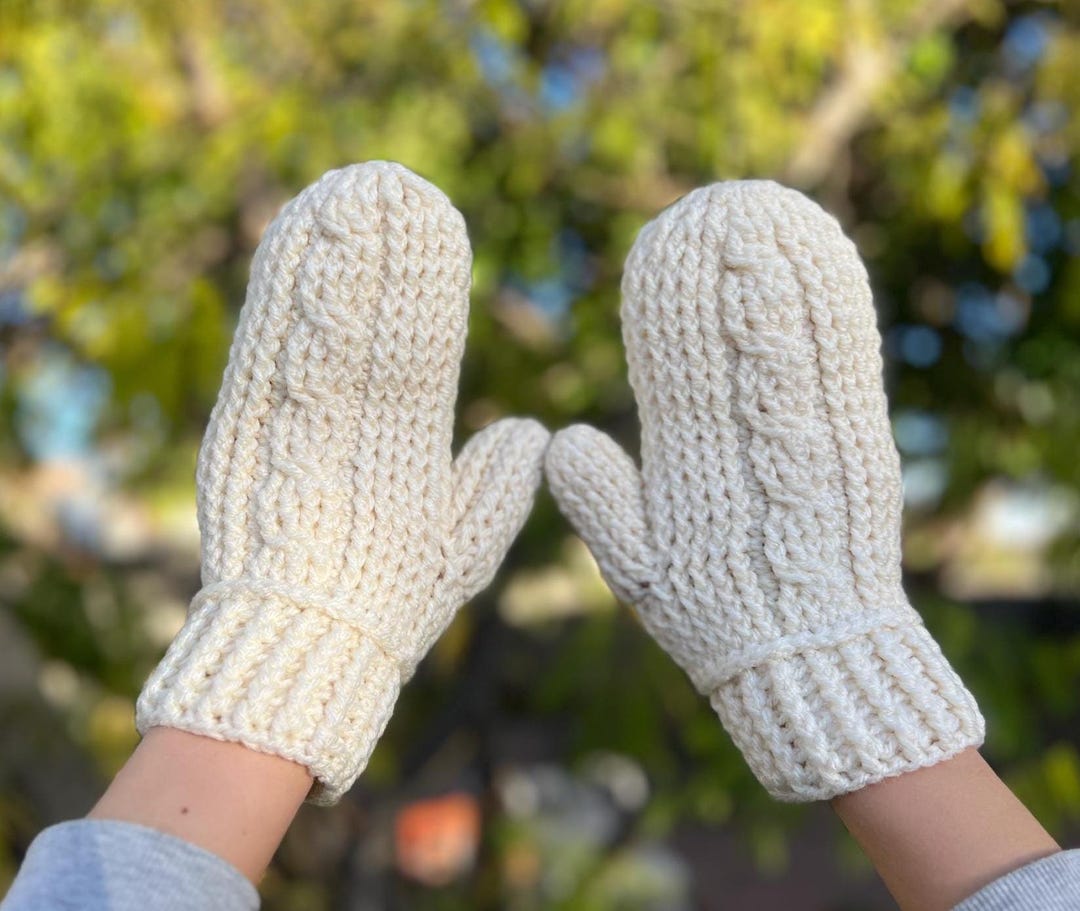 Adult Mittens Crochet Pattern 256, Cabled Mittens, Crochet Glove