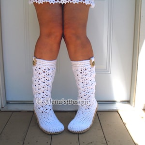 Elegant Women's Boots Crochet Pattern 138 Crochet Slippers Ladies ...