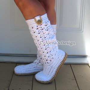 Elegant Women's Boots Crochet Pattern 138 Crochet Slippers Ladies ...