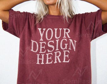 Comfort Colors 1717 Brick Female Model Mockup: CC1717 Minimalistic Mockups, C1717 Template