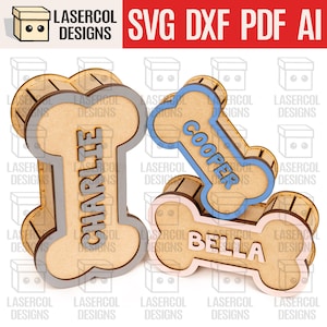 Puede incluir: Letreros de nombres de madera con forma de hueso de perro con los nombres "Charlie", "Cooper" y "Bella". Los letreros son de varios colores, incluyendo madera natural, gris, azul y rosa. La imagen también incluye el texto "SVG DXF PDF AI" y "LASERCOL DESIGNS".